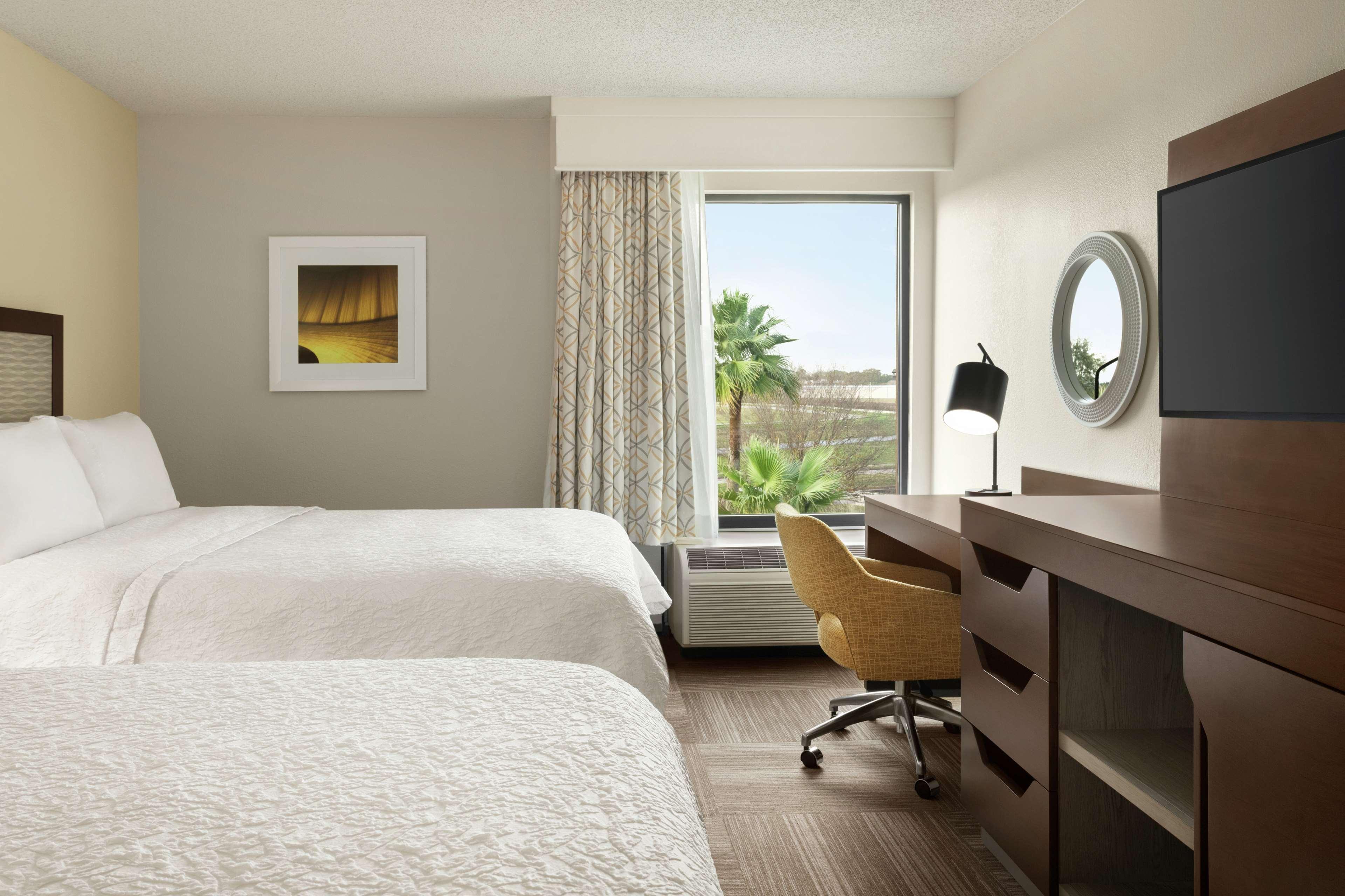Hampton Inn Houston Hobby Airport Exteriör bild
