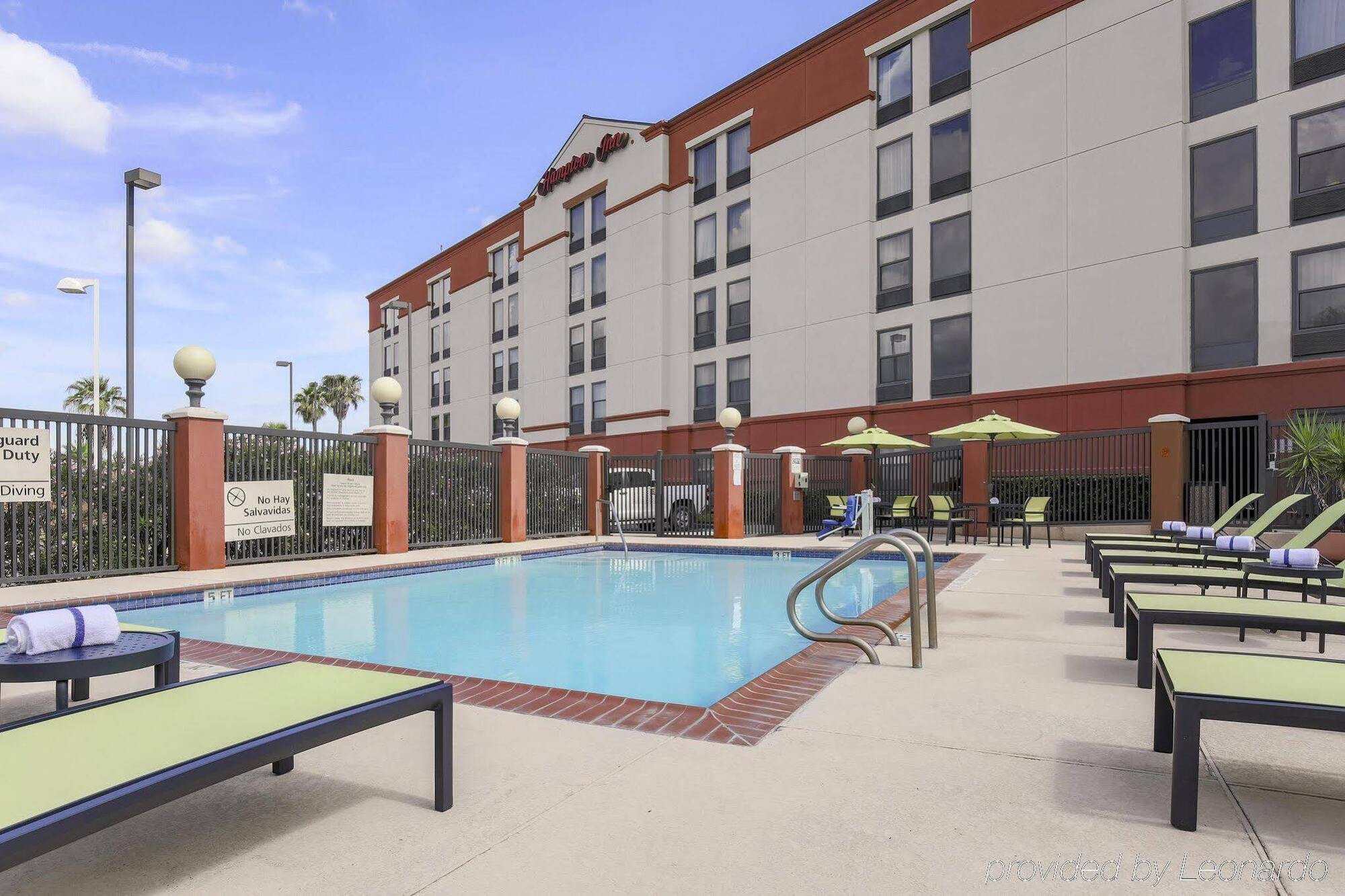 Hampton Inn Houston Hobby Airport Exteriör bild